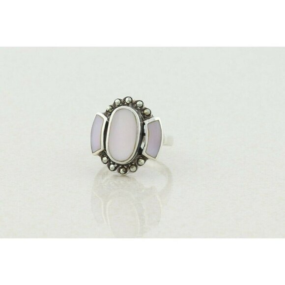 Sterling Silver Mother of Pearl and Marcasite Ring Size 6 1/4 - Picture 5 of 8